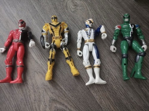 Power rangers action figures - power,