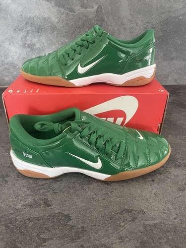 Nike total iii pine - 90,