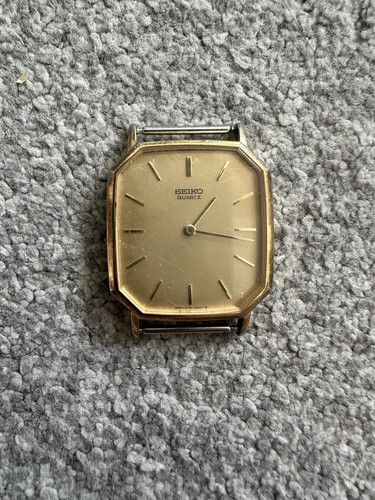 Vintage 1982 seiko quartz - vintage,
