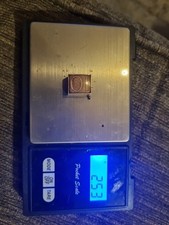 9ct gold rare ten shilling note charm pendant, collectable. 2.53g