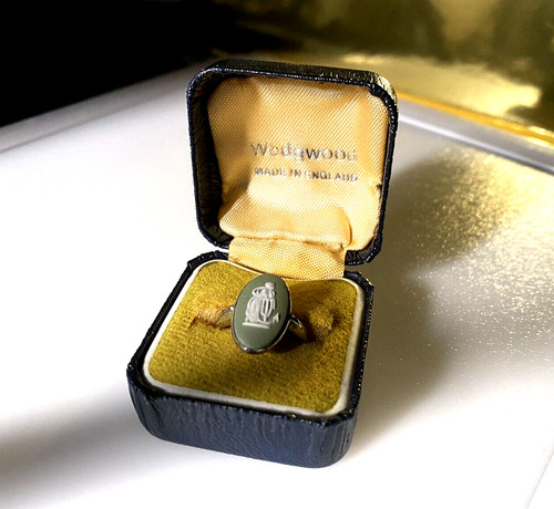 Vintage wedgwood ring - vintage,