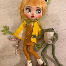 Handmade Crochet Frog Blythe