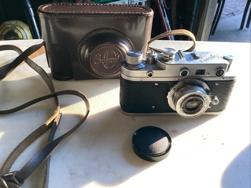 Zorki 35mm rangefinder - c,