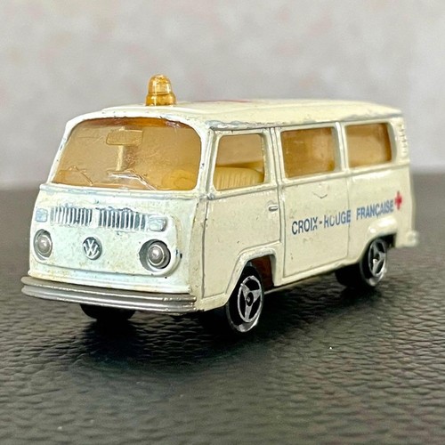 French red cross - red, vw