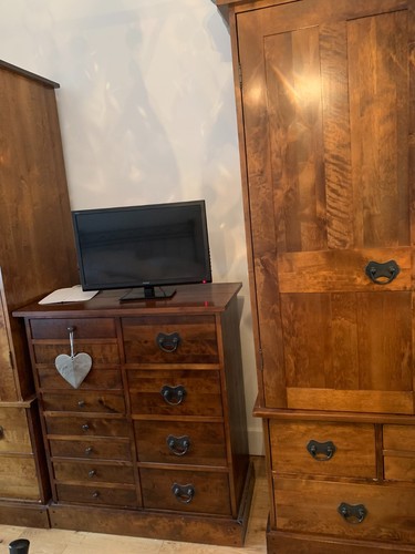 Laura ashley garrat - chest, of