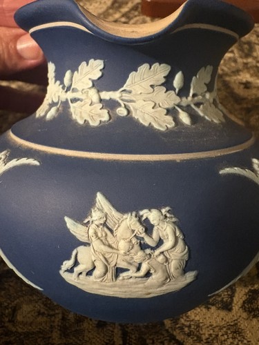 Wedgwood blue jasperware - blue,