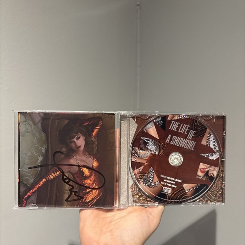 Signed taylor swift the - taylor,