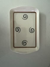 Small Plastic Serving Tray – 9” × 6”