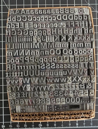 24pt univers font metal - ,