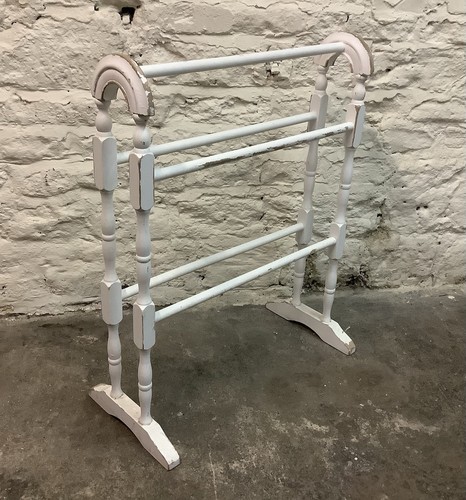Wooden painted freestanding - wooden,
