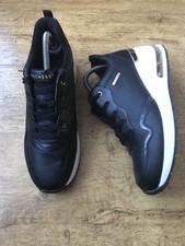 Skechers Los Angeles Size 6