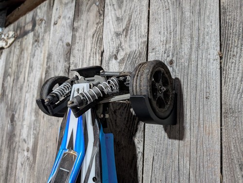 Car wall hanging mount 16 - mount, 1:16