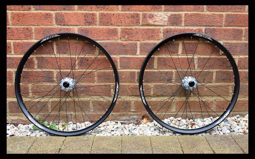 Hope pro bolt boost - is,