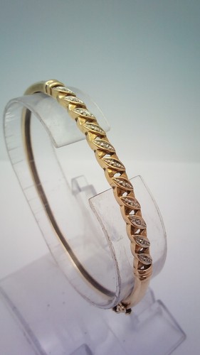 Gold diamond hinged - ct,