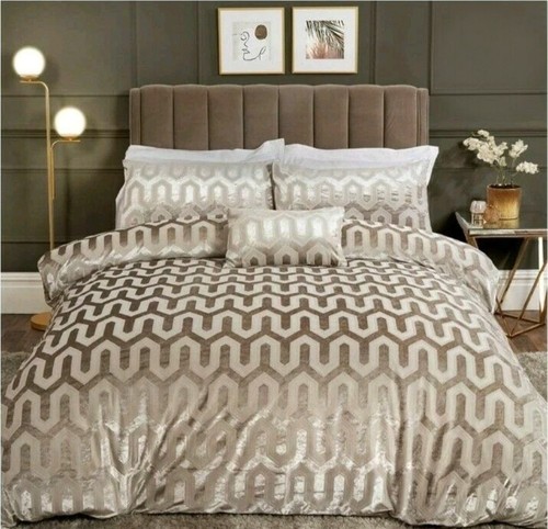 Aubrey velvet champagne duvet - velvet,