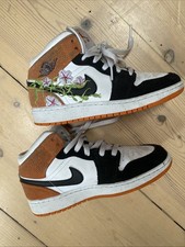 jordan 1 mid embroidery black