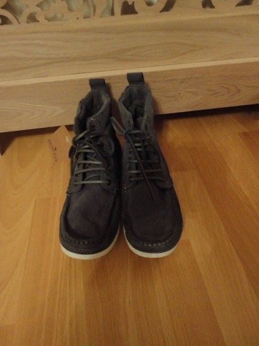Grey suede boots with from - ,