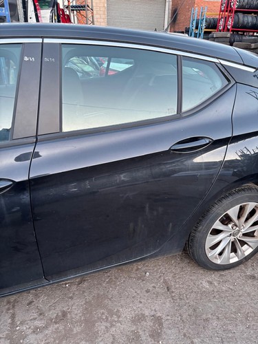 Vauxhall astra sri black - vauxhall,