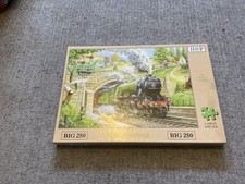 Hop house puzzles - of, train