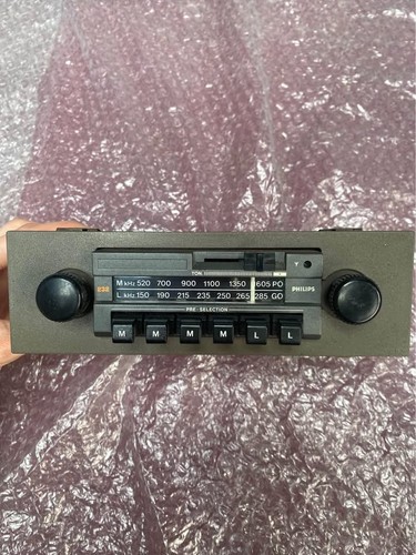 Classic mini phillips radio - phillips,
