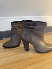 Ladies Ankle boot leather, Grey, Scrunched Ankle With Zip, Size 5/6
