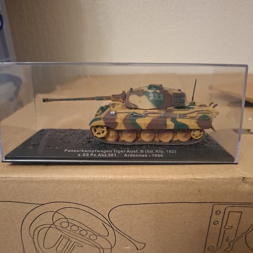 Deagostini model tanks - deagostini,