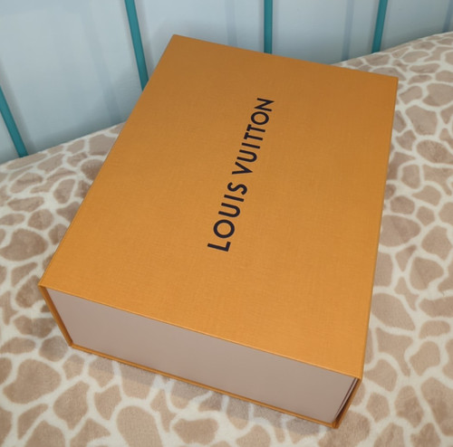 Authentic foldable louis - foldable,