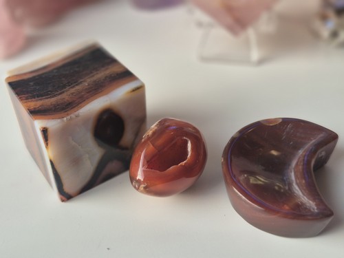 Imperfect sardonyx and - imperfect,