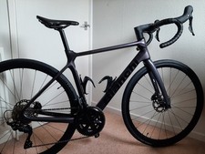 Bianchi Infinito Carbon Endurance Road Bike 53cm Frame Deep Dive Purple