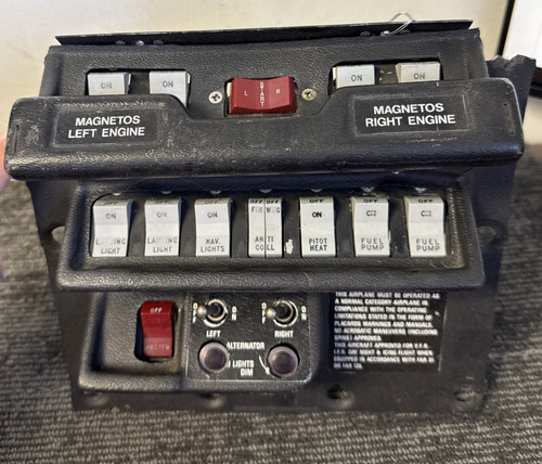 Piper seneca pa34 200 - seneca, switch