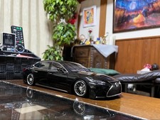Lexus LS500h 1/18
