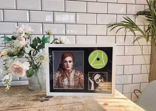 Adele hand signed photo 21 - photo, /