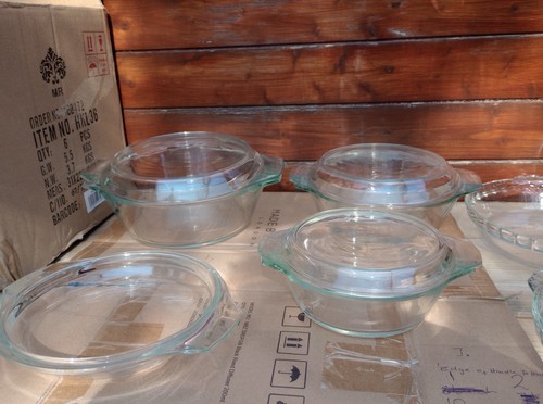 Vintage pyrex dishes and 2 - pyrex,