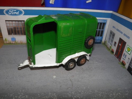Britains toys horse box - britains,
