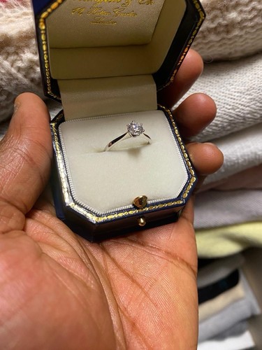Diamond dossier engagment - diamond,