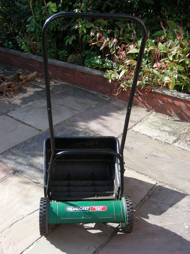 Qualcast panther 380 - qualcast, lawn