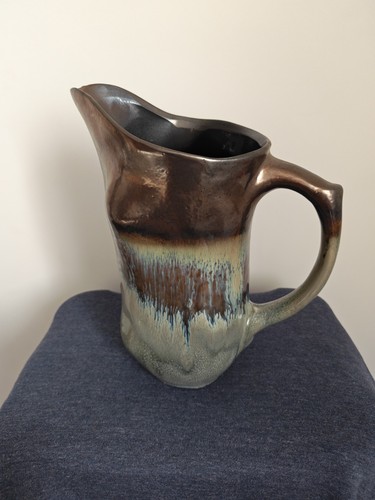 Large ceramic jug - large,
