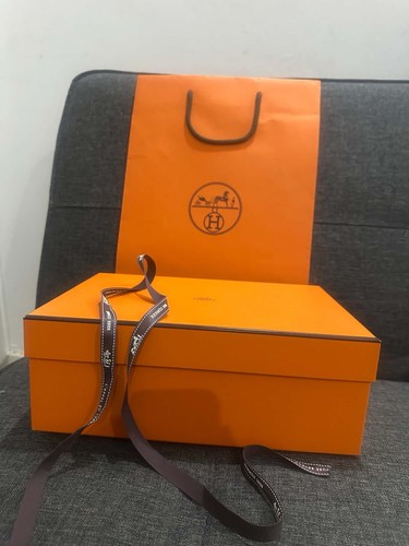 Authentic hermes medium - authentic, gift