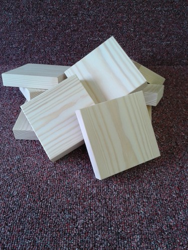 95mm pine wood plaques - sq.,