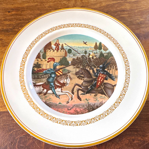 The king arthur plates - king,