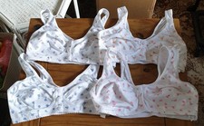4 T Shirt Bra's