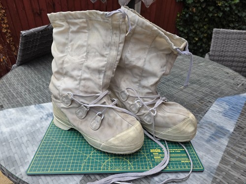 Canadian arctic mukluks and - canadian,