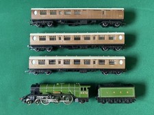 Hornby Flying Scotsman + 3
