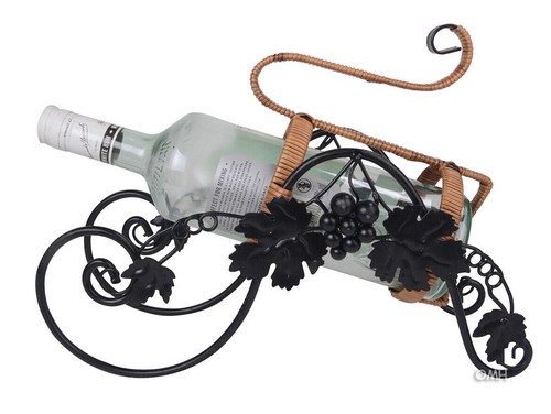Grape vine leaf carriage - grape,