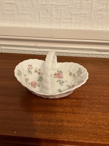 Wedgwood rosehip bone china - wedgwood,