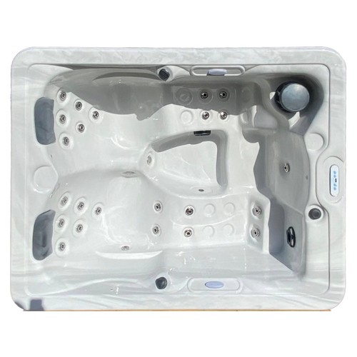 Pre loved signature spa - spa, hot
