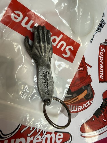 Supreme hand opener keychain - supreme,