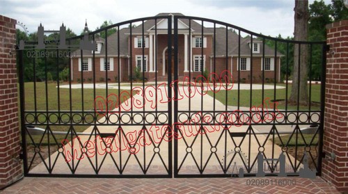 Automatic gate fold gates - /,