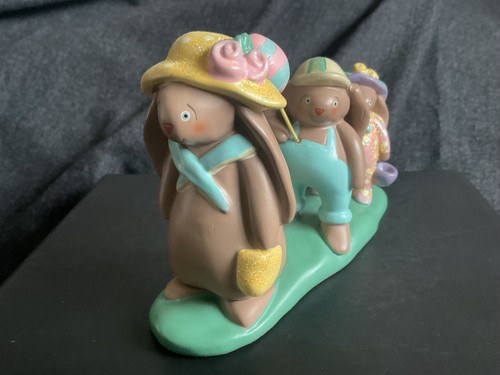 Bonnie lynn pottery easter - lynn,