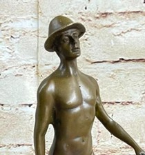 NUDE MALE BRONZE STATUE MAN